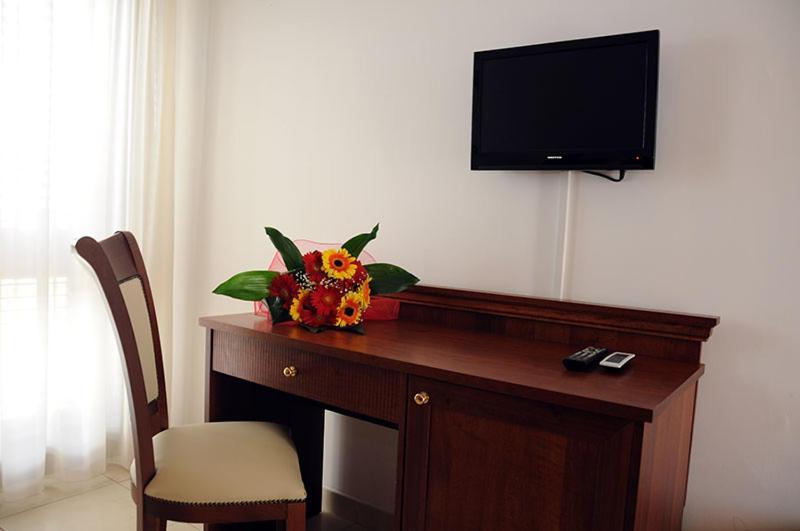 Agri Hotel Conte Salentino Sant Isidoro  Bagian luar foto