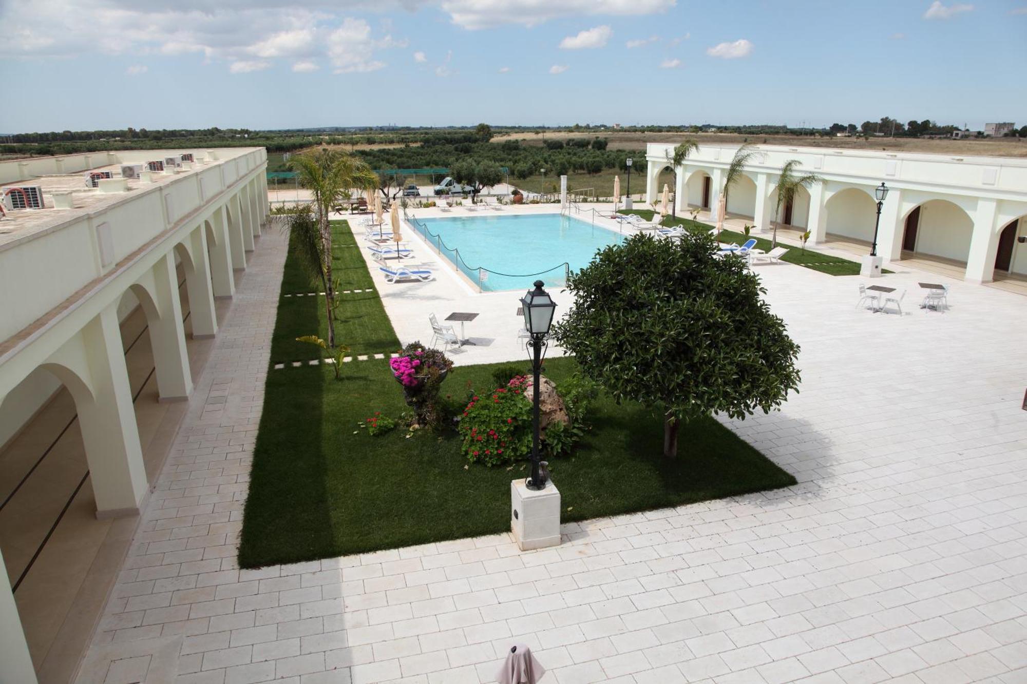 Agri Hotel Conte Salentino Sant Isidoro  Bagian luar foto