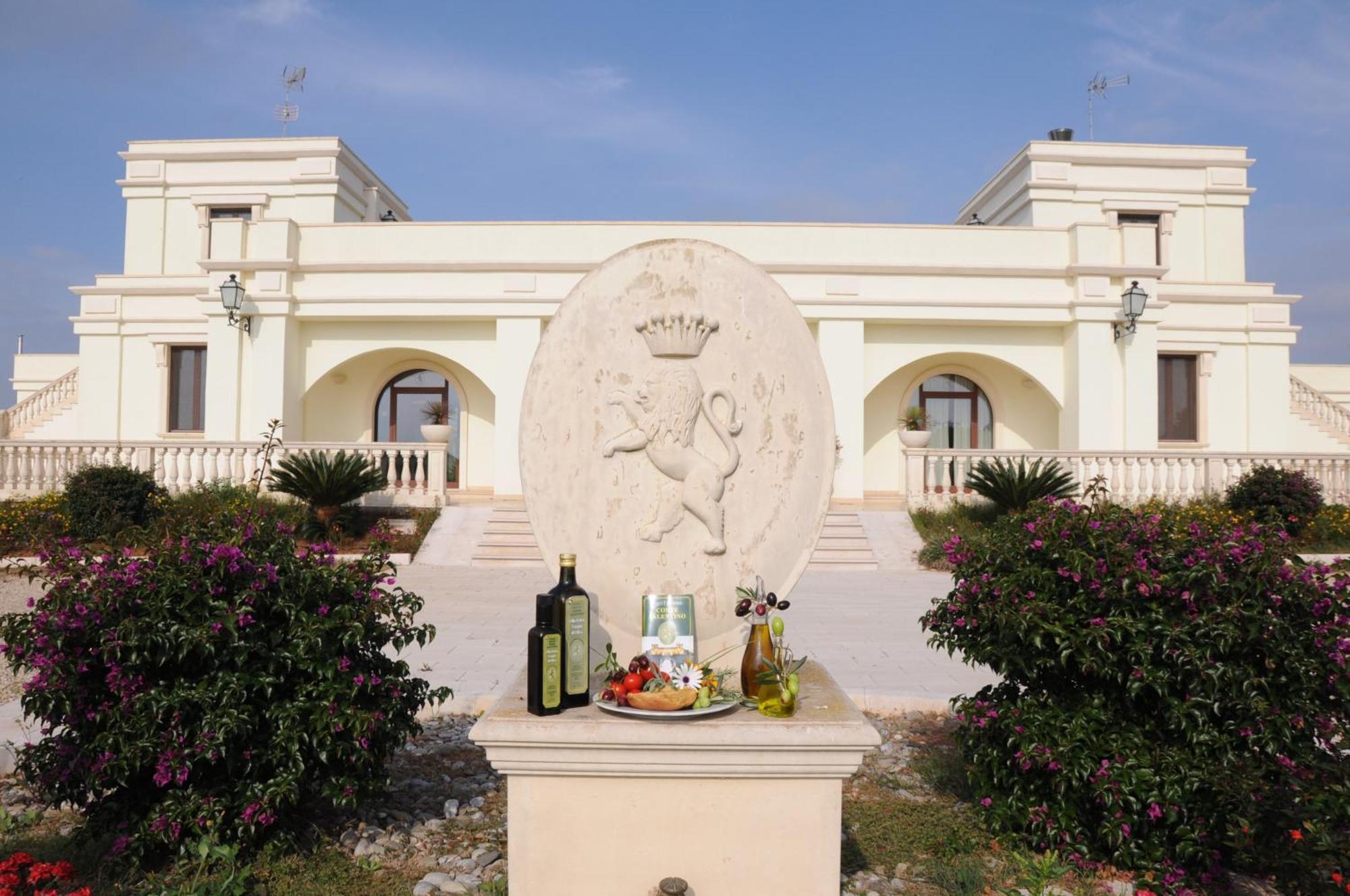 Agri Hotel Conte Salentino Sant Isidoro  Bagian luar foto